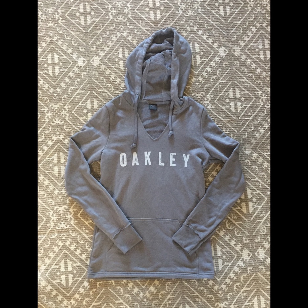 Oakley sweatshirt